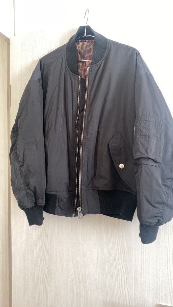 nanouniverse 西川ダウン　秋元梢　豹柄スタジャン