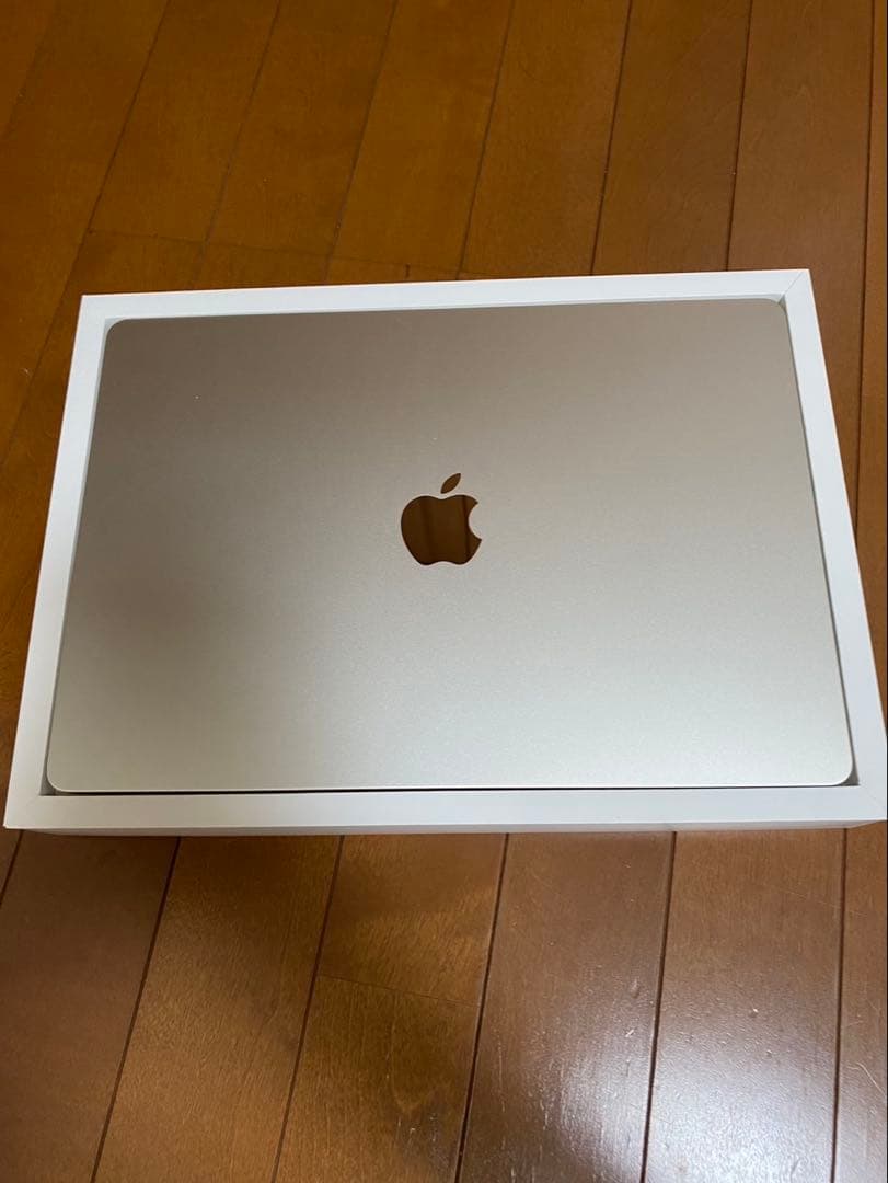Macbook air M3 16gb 256gb 15インチ