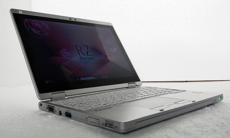 持ち歩きに最適 Panasonic CF-RZ6