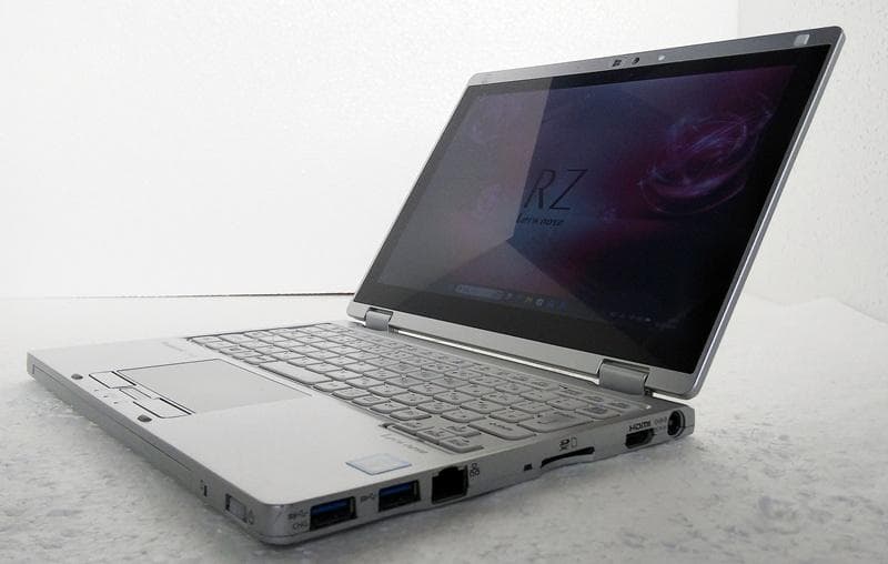 持ち歩きに最適 Panasonic CF-RZ6