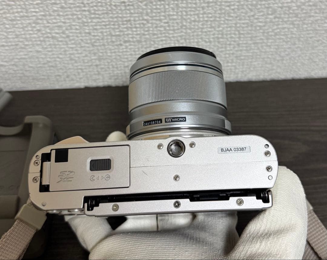 【動作確認済】 OLYMPUS PEN E-PL10 ミラーレス一眼 ホワイト