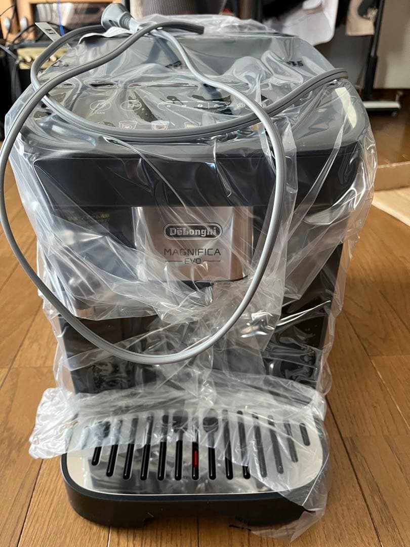 De’Longhi magnifica evo マグニフィカイーヴォ　未使用新品