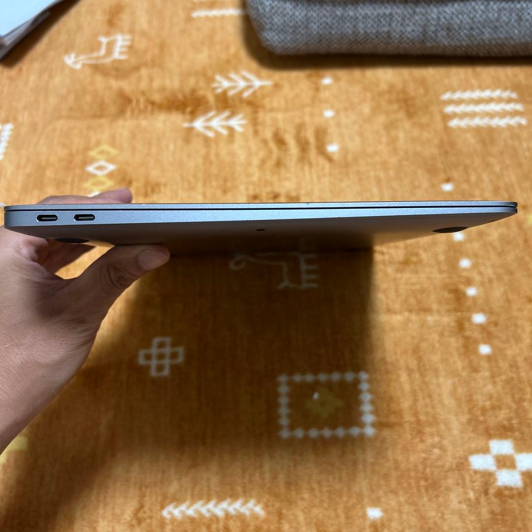 美品MacBook Air 2020 A2337 M1 メモリ16/500GB