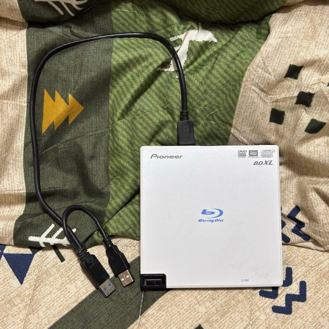 【美品・清掃済】Pioneer BDR-XD05W ポータブルBDドライブ