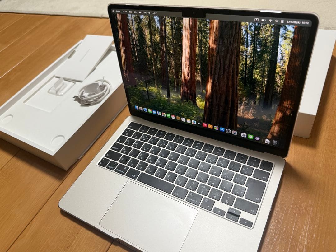 Apple M3 13インチMacBook Air スターライト 512GB