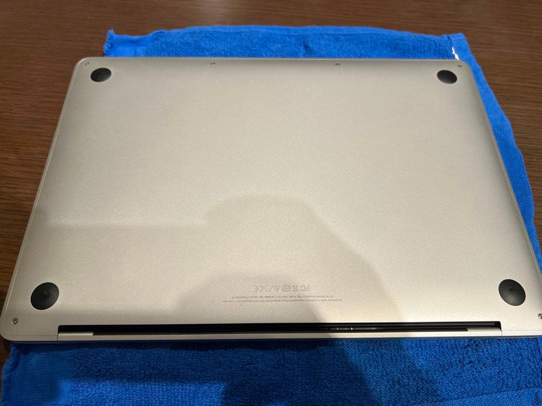 美品 MacBook Pro 13USキーボード(トップのみ)純正充電器付