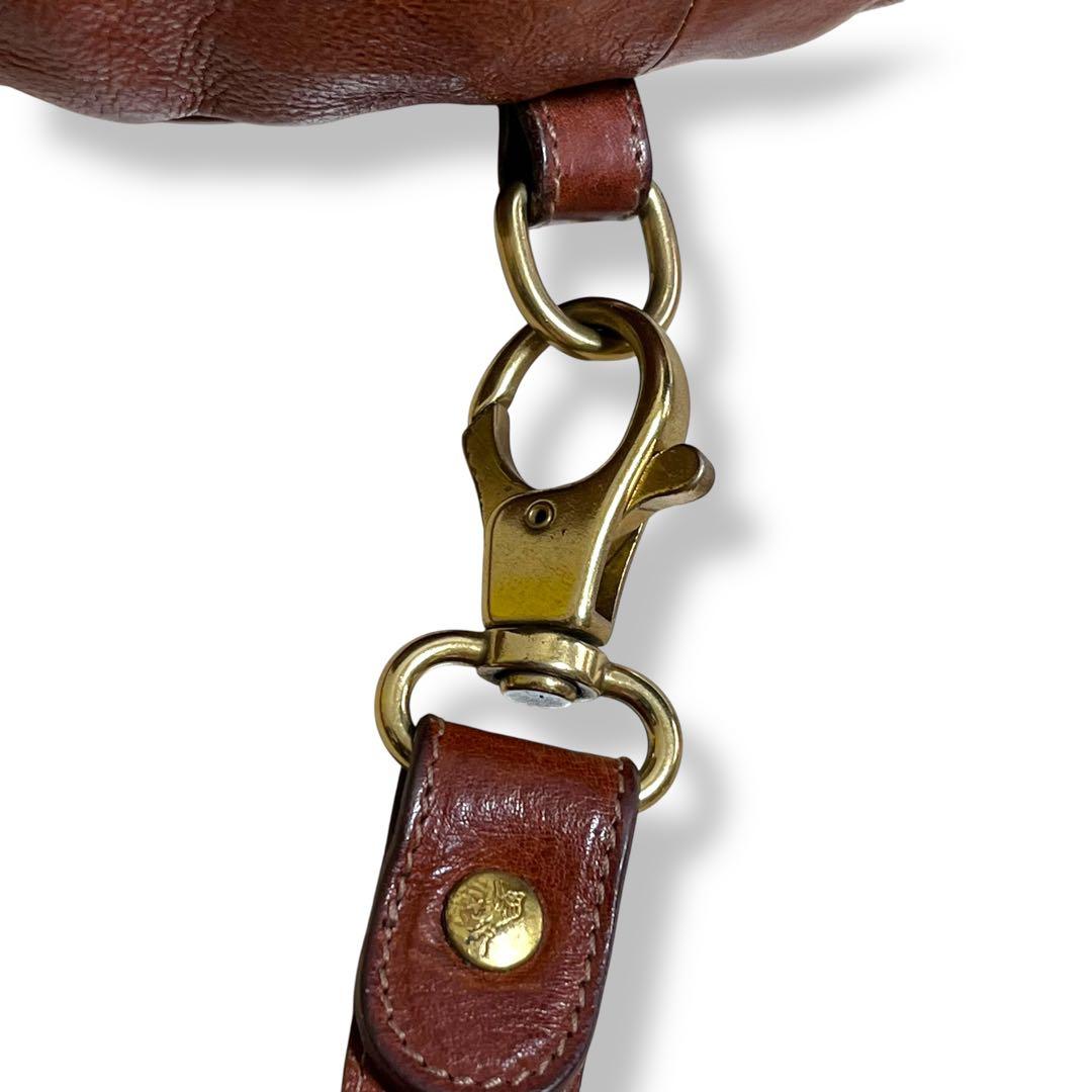 美品✨ IL BISONTE イルビゾンテ ボディバッグ ブラック レザー