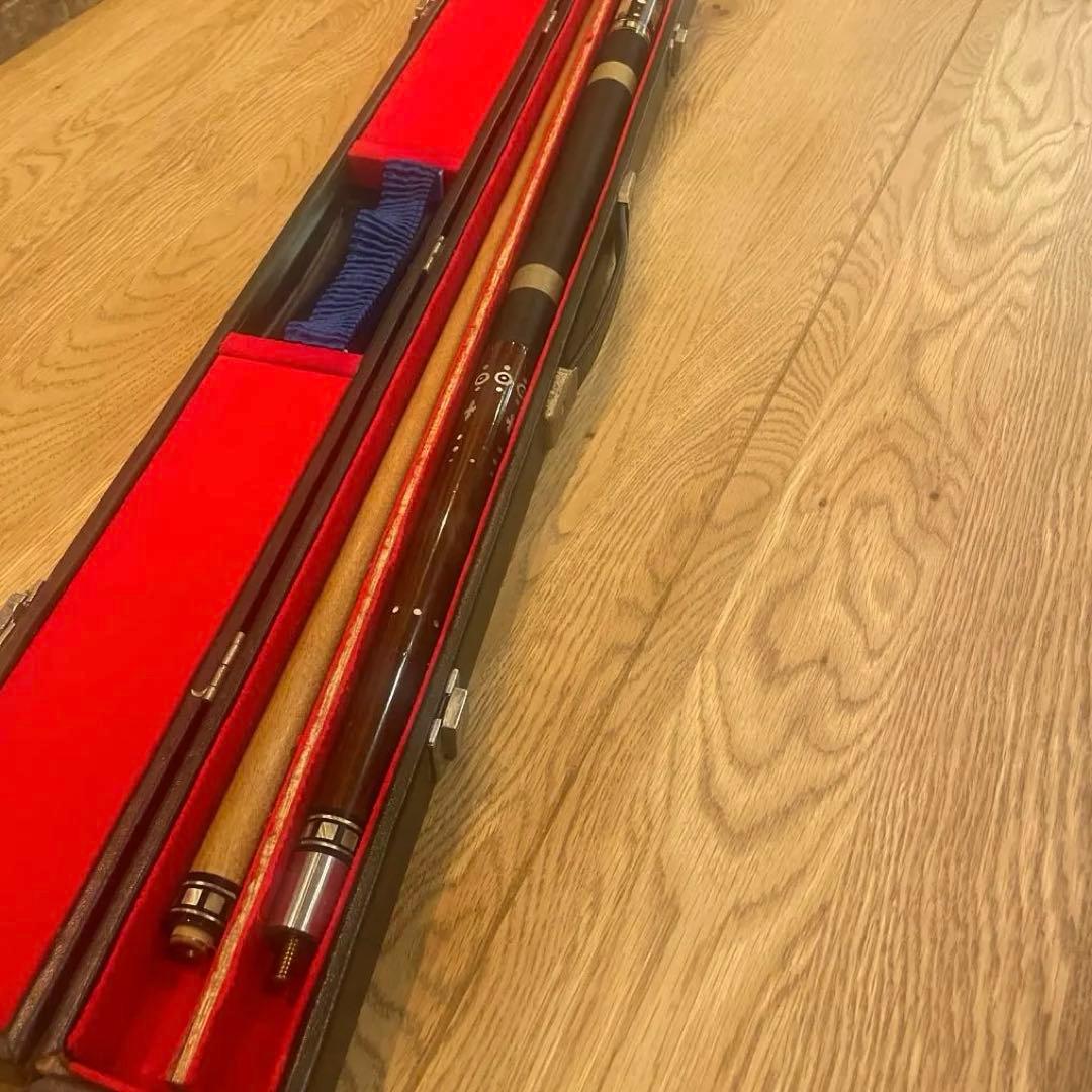 木製ビリヤードキュー ケース付き