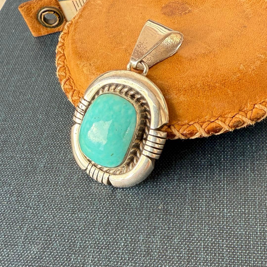 Navajo ナバホ族 インディアンジュエリー　ターコイズ　ペンダントトップ