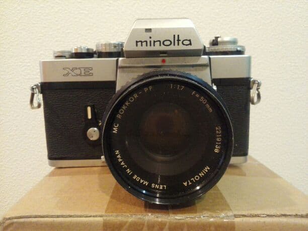 カメラ　ミノルタXE