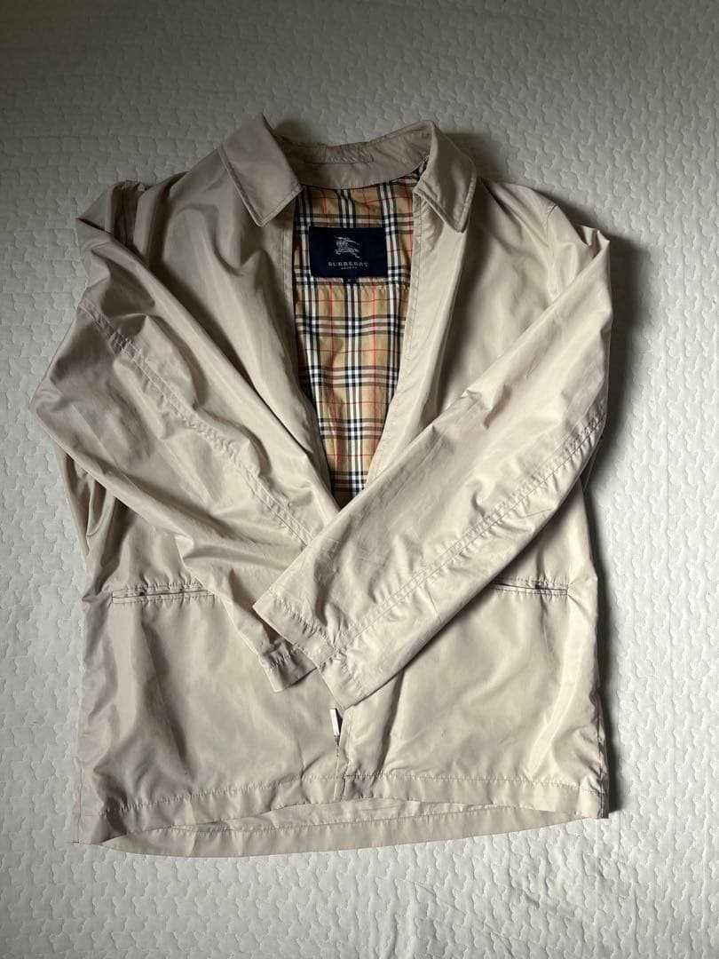 Burberry ベージュジャケット チェック裏地（リュック）
