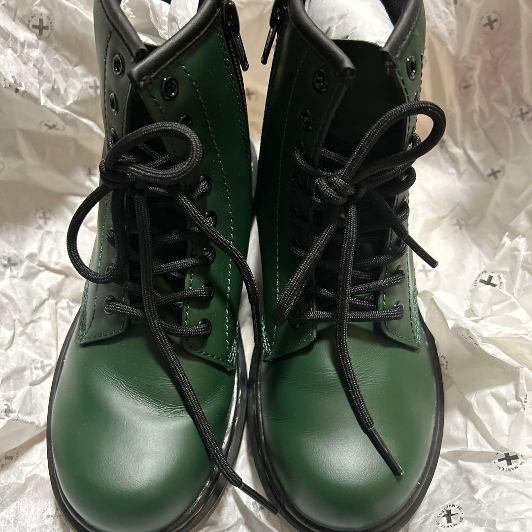 わさび Dr.Martens キッズ8ホールブーツ　グリーン