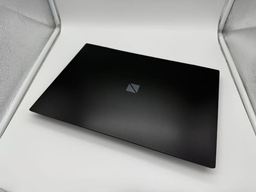 超美品 NEC 第11世代 i3 8GB　Office付き