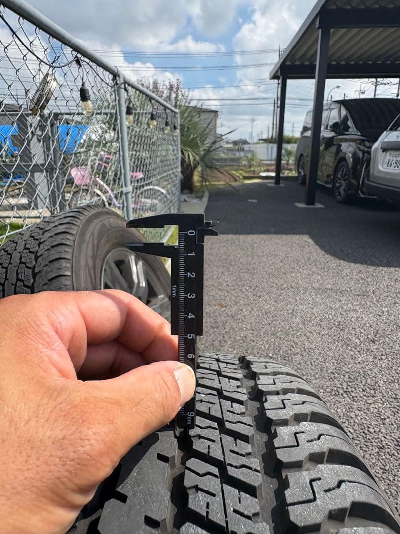 ハイラックス 純正　ホイールセット　265/65r17