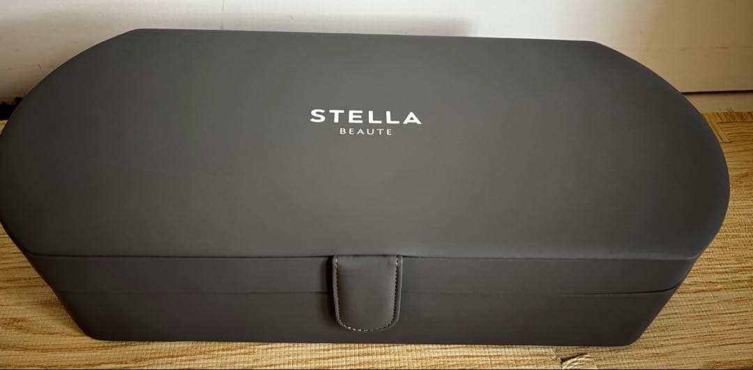 チャンス‼︎【STELLA BEAUTE 】光美容器　専用ケース付き