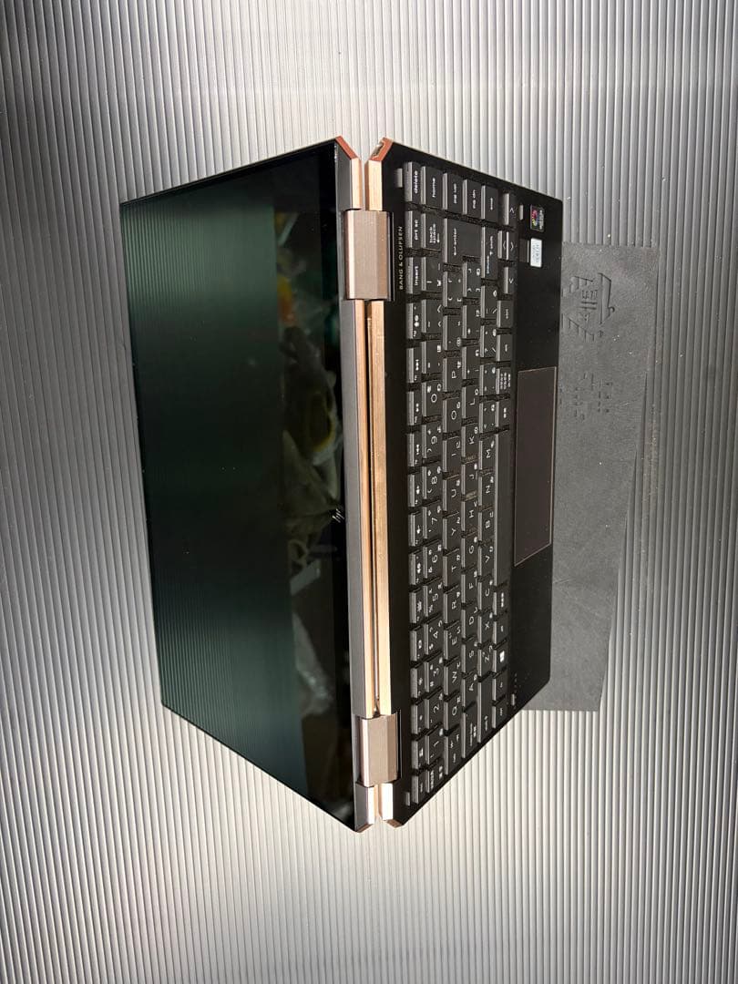 【極美品・リフレッシュ済】HP Spectre x360 13 ノートパソコン