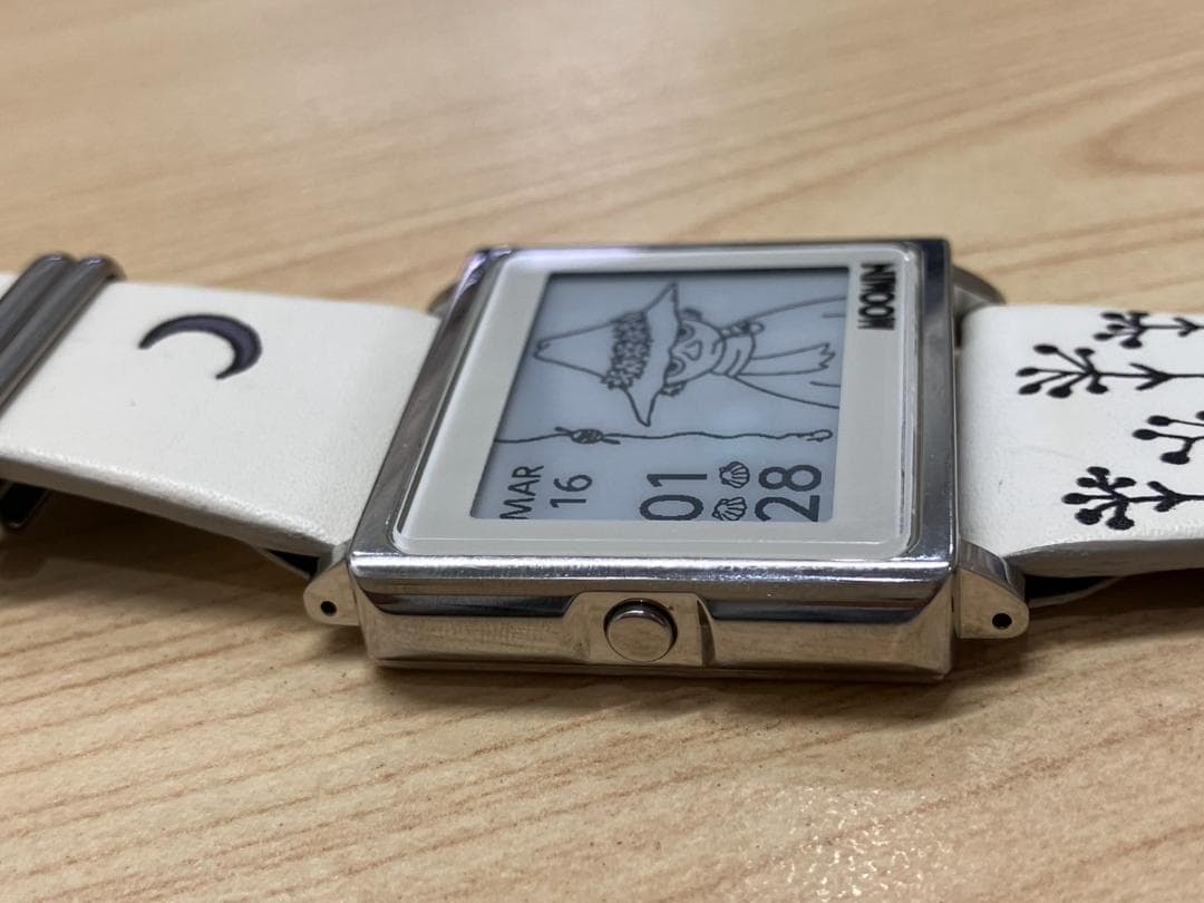 値下げ！美品電池交換2025.3月スナフキンムーミン　スマートキャンバス　腕時計