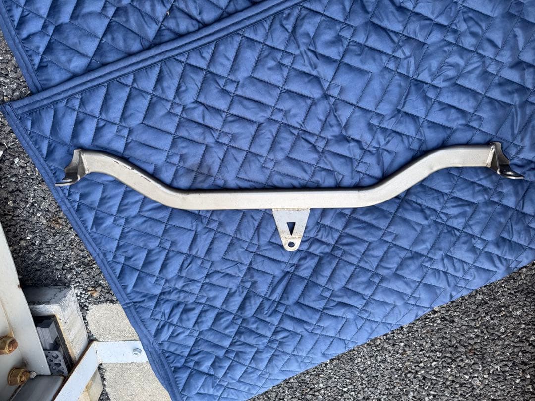 iSWEEP フロントロアアームパワーブレイス