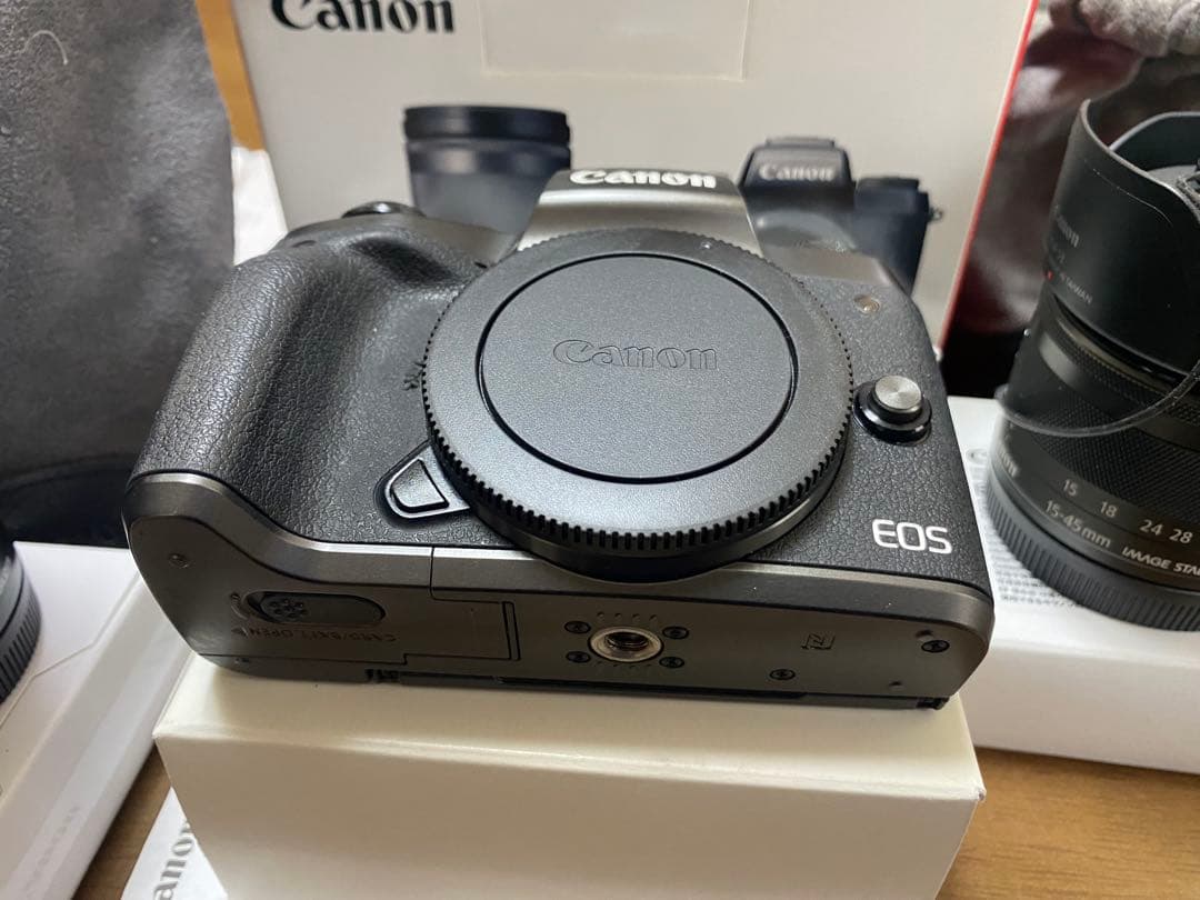 ★美品キャノンミラーレスカメラCANON EOS M5 ダブルレンズフルセット★