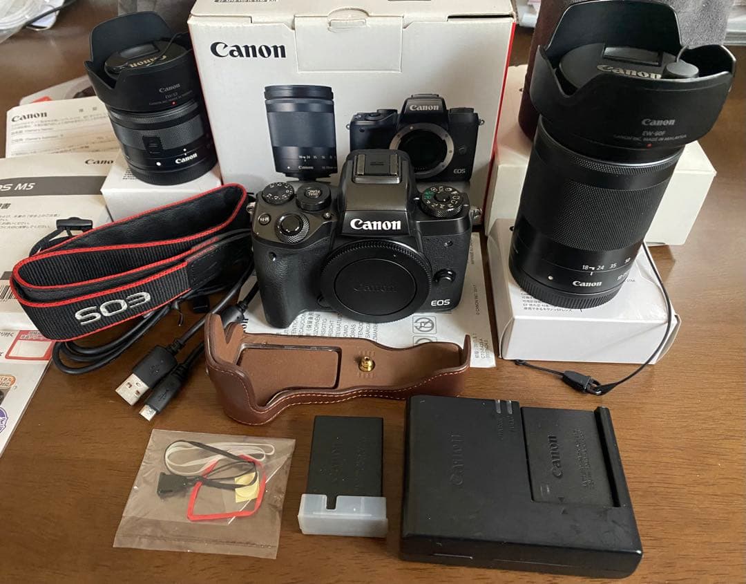 ★美品キャノンミラーレスカメラCANON EOS M5 ダブルレンズフルセット★