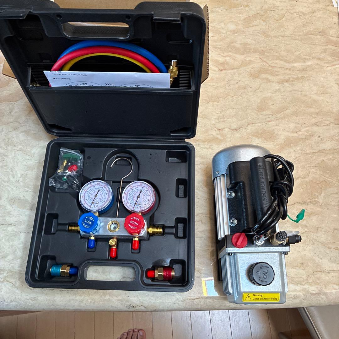 マニホールドゲージ　真空ポンプ