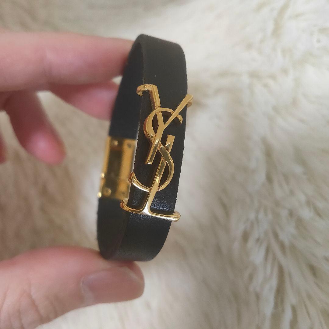 サンローラン　オピウム　レザーブレスレット　YSLロゴ　ゴールド金具　マグネット