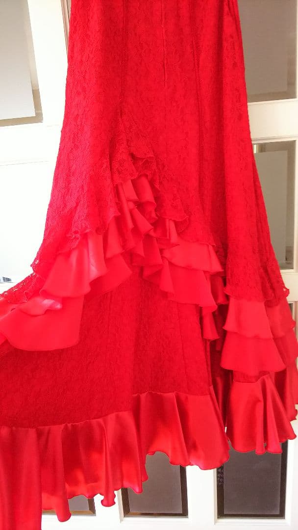 赤いフラメンコ衣装 イベリア フローレスとピアスセット