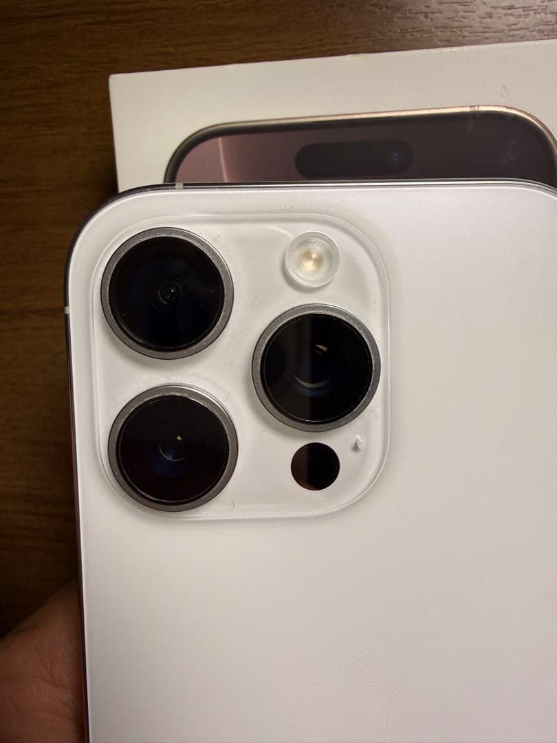 iPhone 16 Pro 256GB SIMフリー バッテリー100%