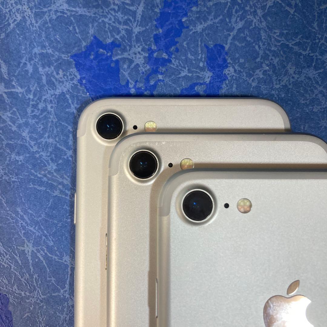 iPhone7⭐︎32GB⭐︎2台⭐︎バラ売可⭐︎シルバーSIMフリー74%73%