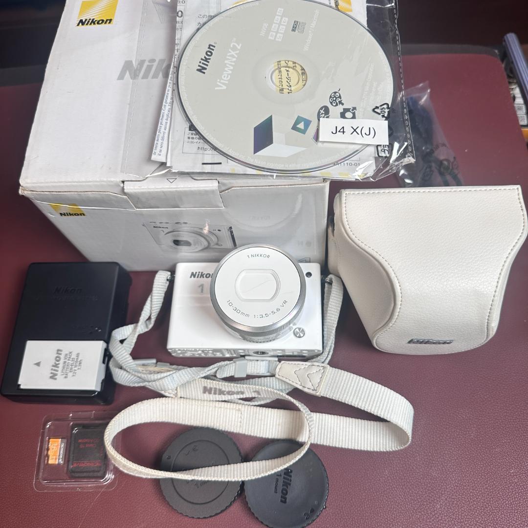 美品】Nikon 1 J4 ホワイト ボティ＋標準レンズセット SD16GB付