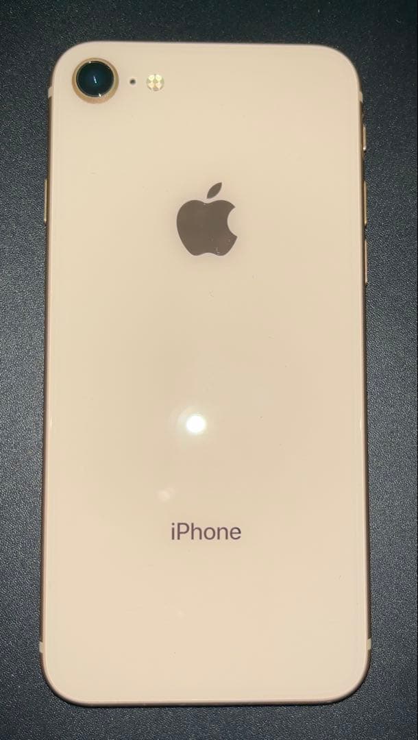 iPhone8 本体　64GB ゴールド