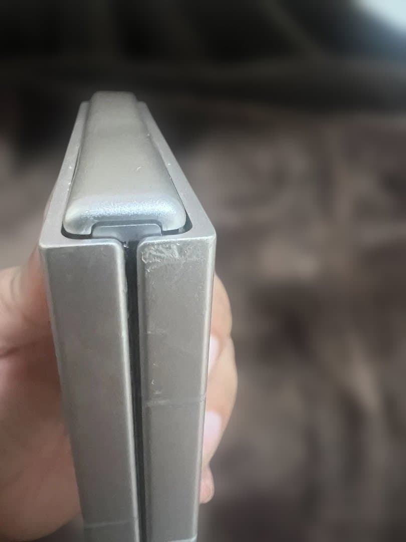 ZTE リベロ フリップ ゴールド 折りたたみ式スマートフォン