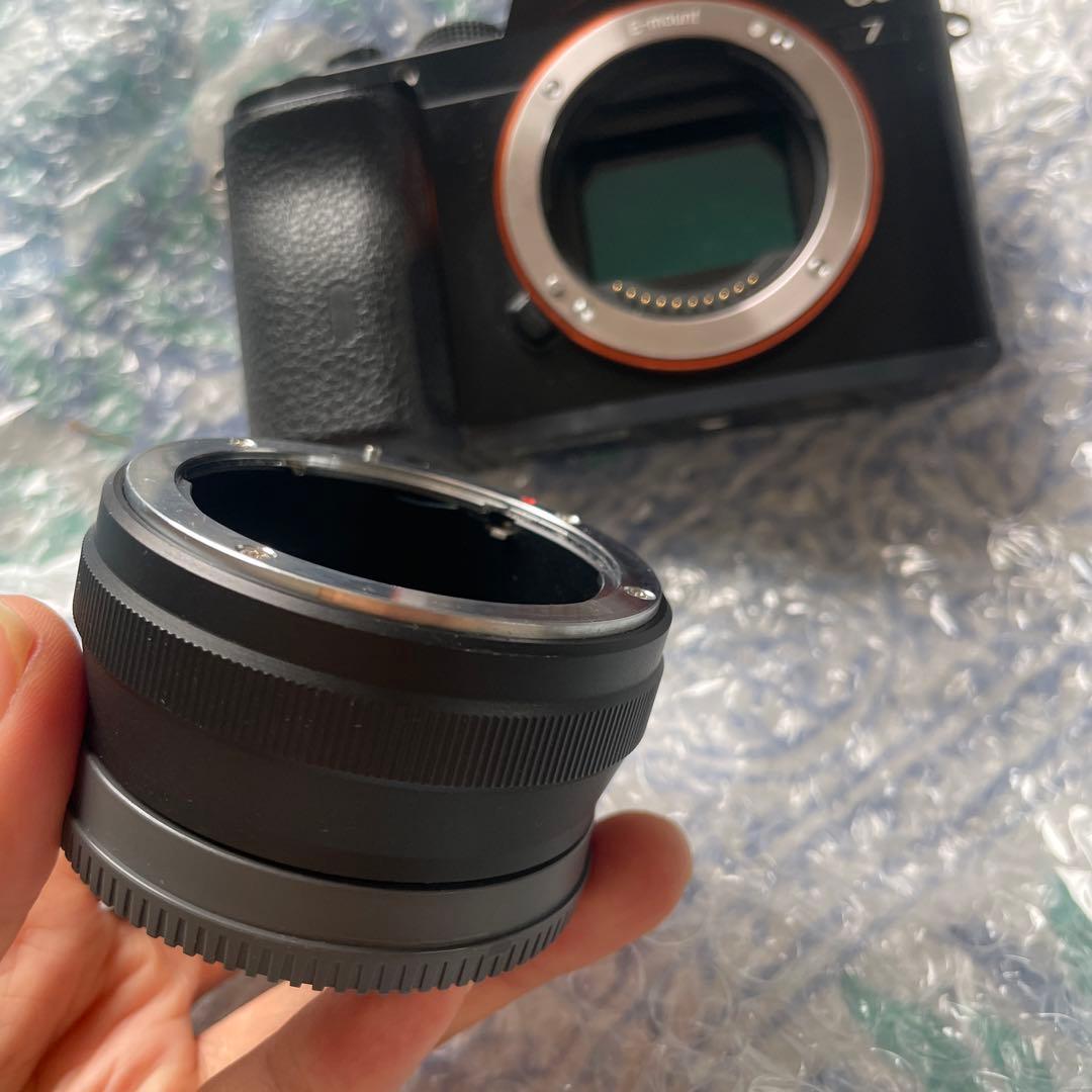 sony α7 ILCE-7 ミラーレス　デジタル一眼レフカメラ　アダプター付き
