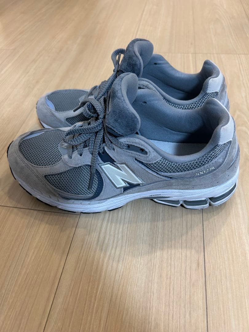 New Balance 2002R グレー