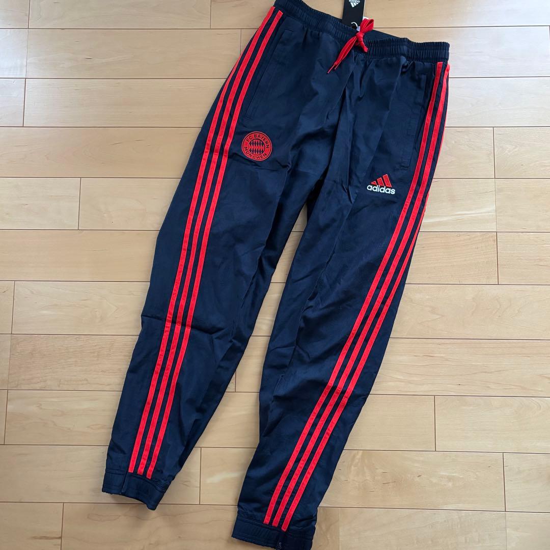 【新品タグ付き】 adidas FCバイエルン・ミュンヘン ジャージセットアップ