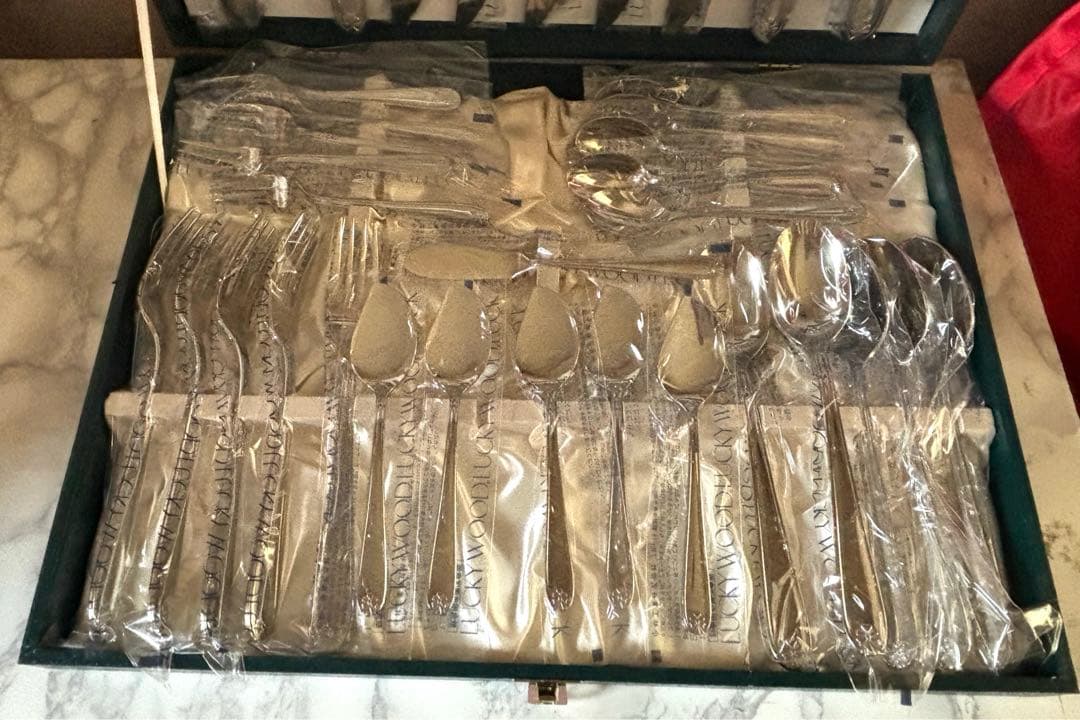 ラッキーウッド　カトラリー　18-10 35本セット