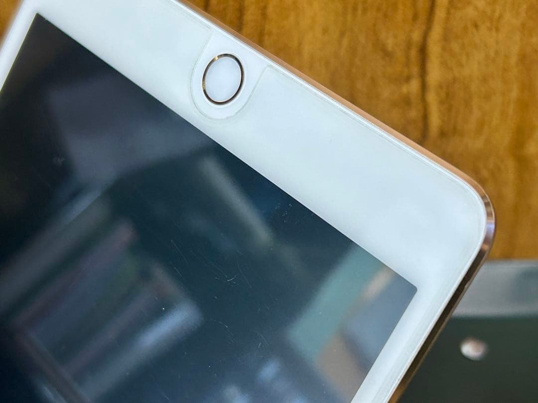 【フウタン】 iPad mini 4 Wi-Fi Cellular