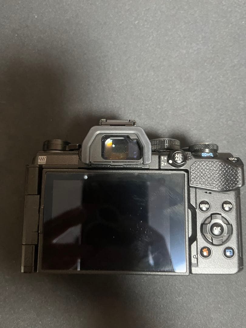 最終値下げOM SYSTEM OM-5 ミラーレスカメラ 本体