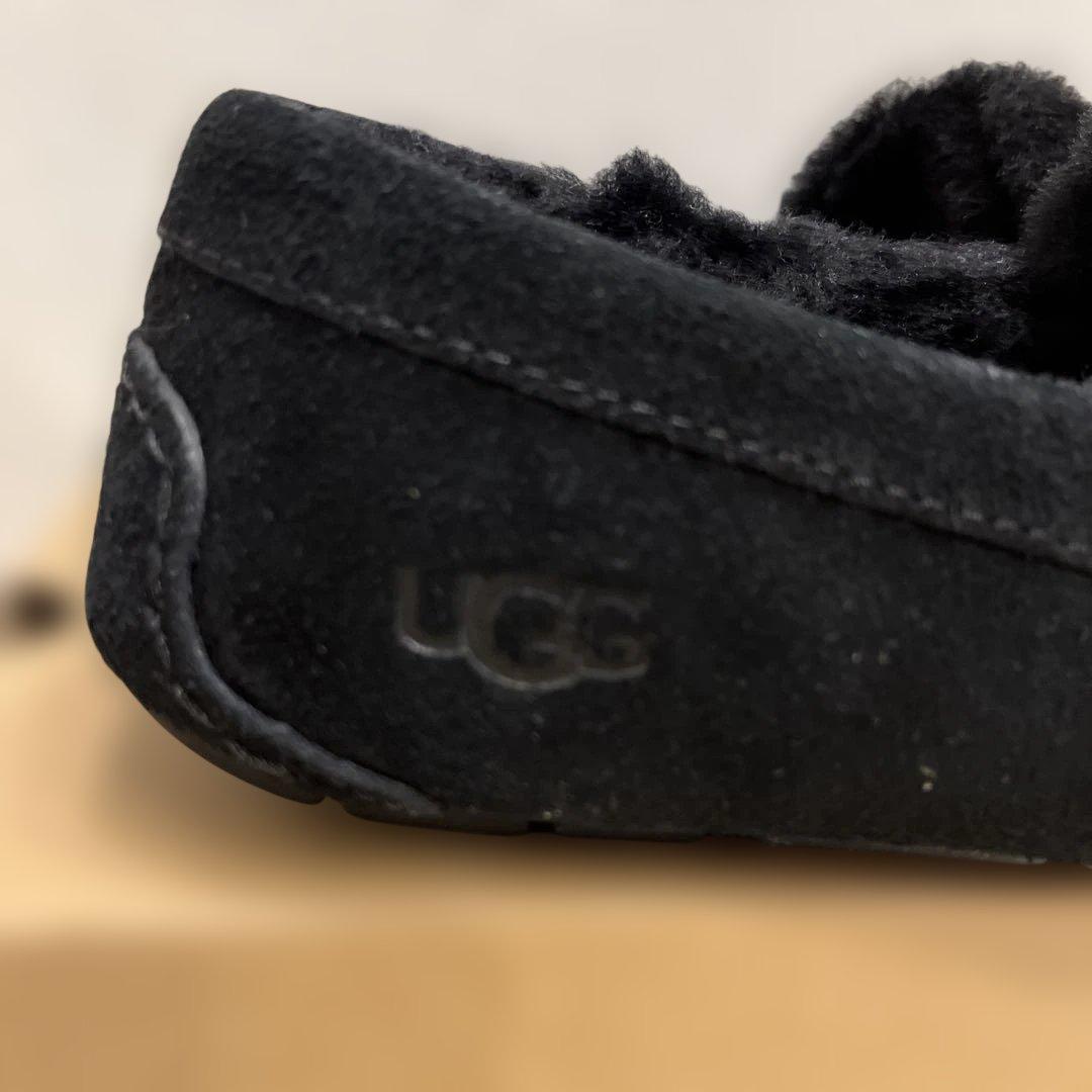 新品未使用品UGG Dakota Shearling Braid