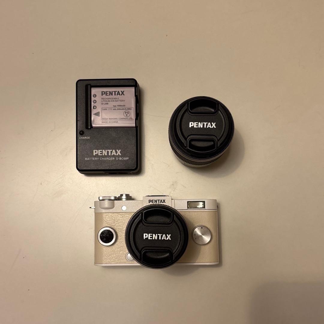 PENTAX Q-S1 ホワイト 交換レンズ2つ、バッテリー付き