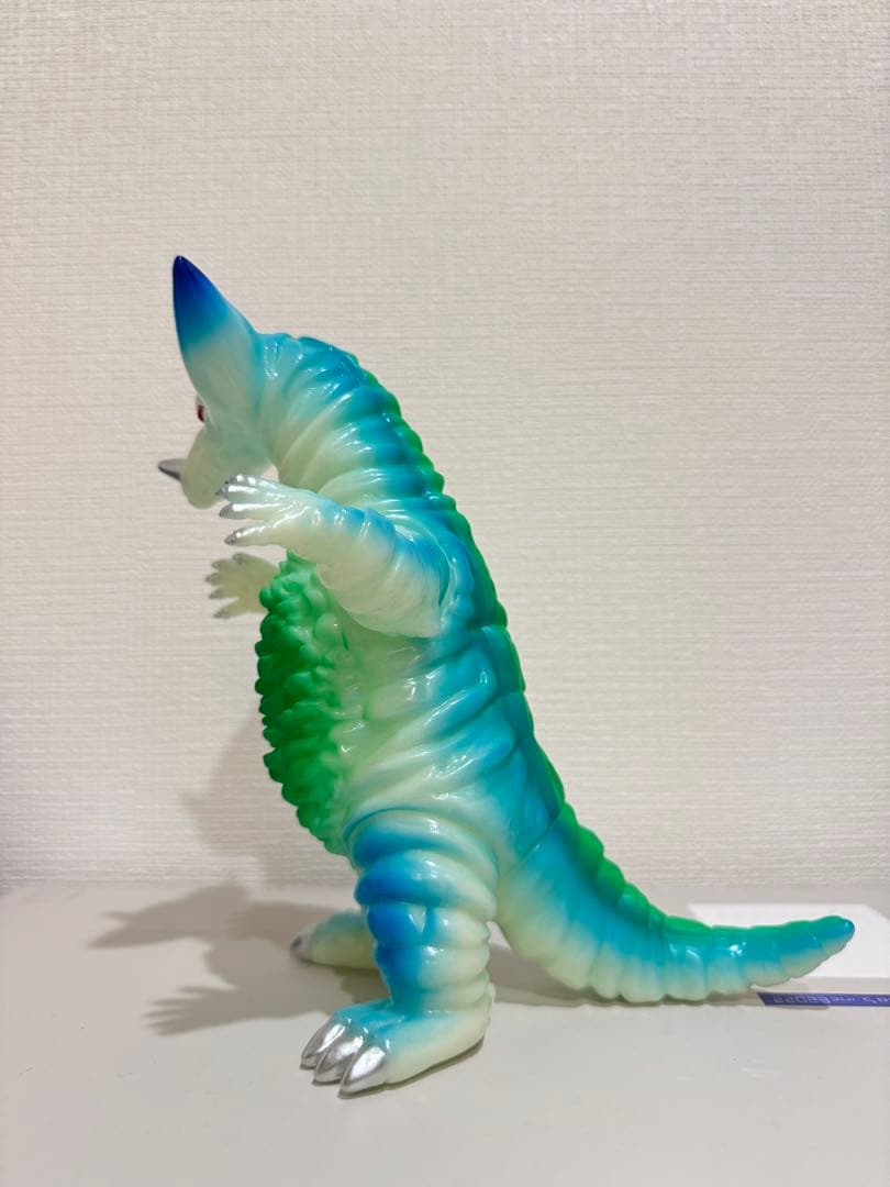 STRANGE GALLERY 僕の怪獣 怪奇画廊 ゴモラ 蓄光成型/青緑塗装