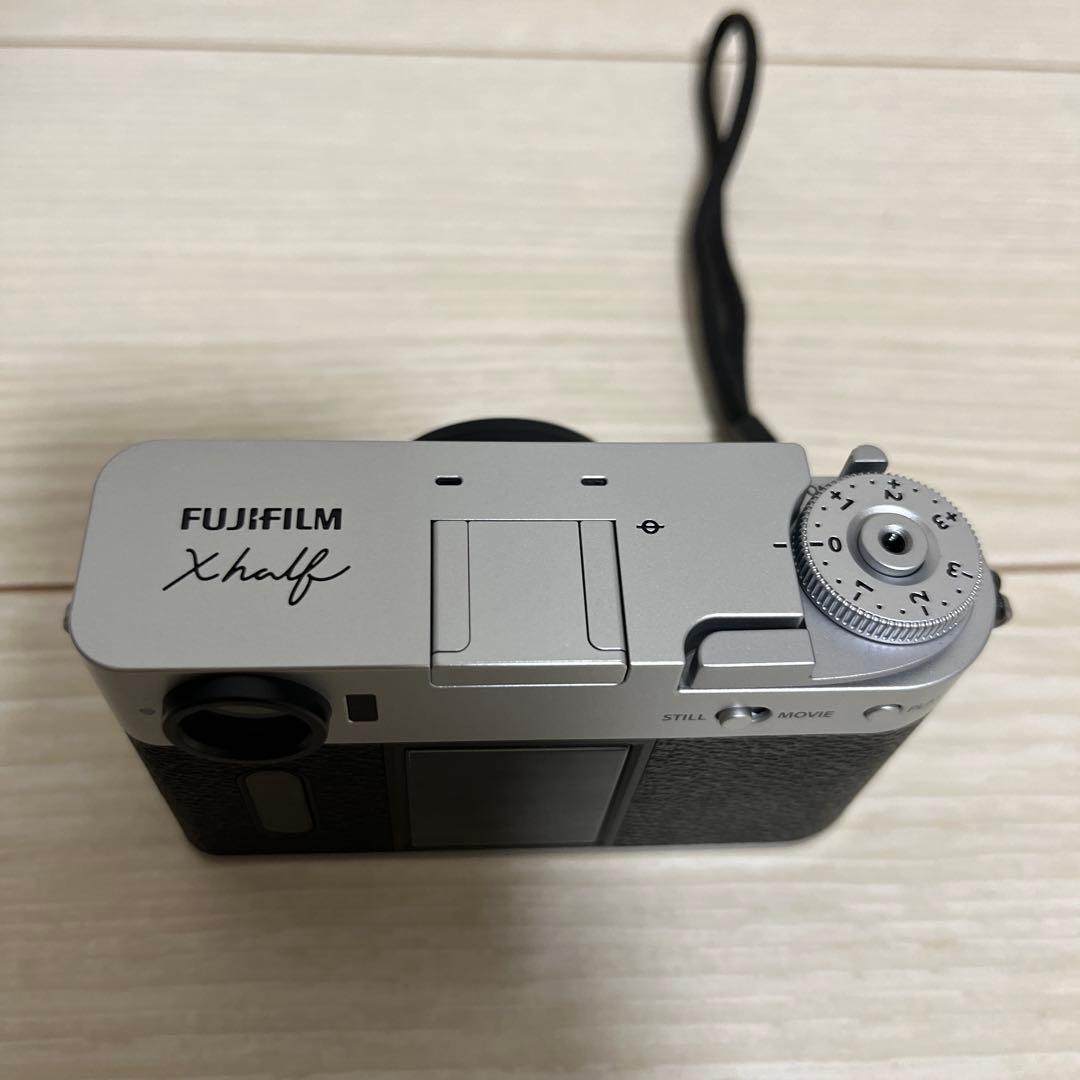 【10/13まで限定】FUJIFILM X half X-HF1 シルバー　美品