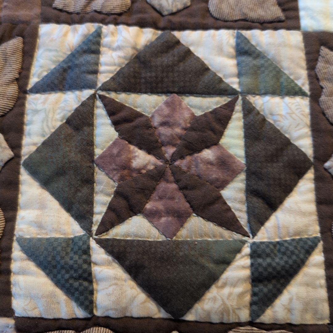 カラフルな手作りキルト