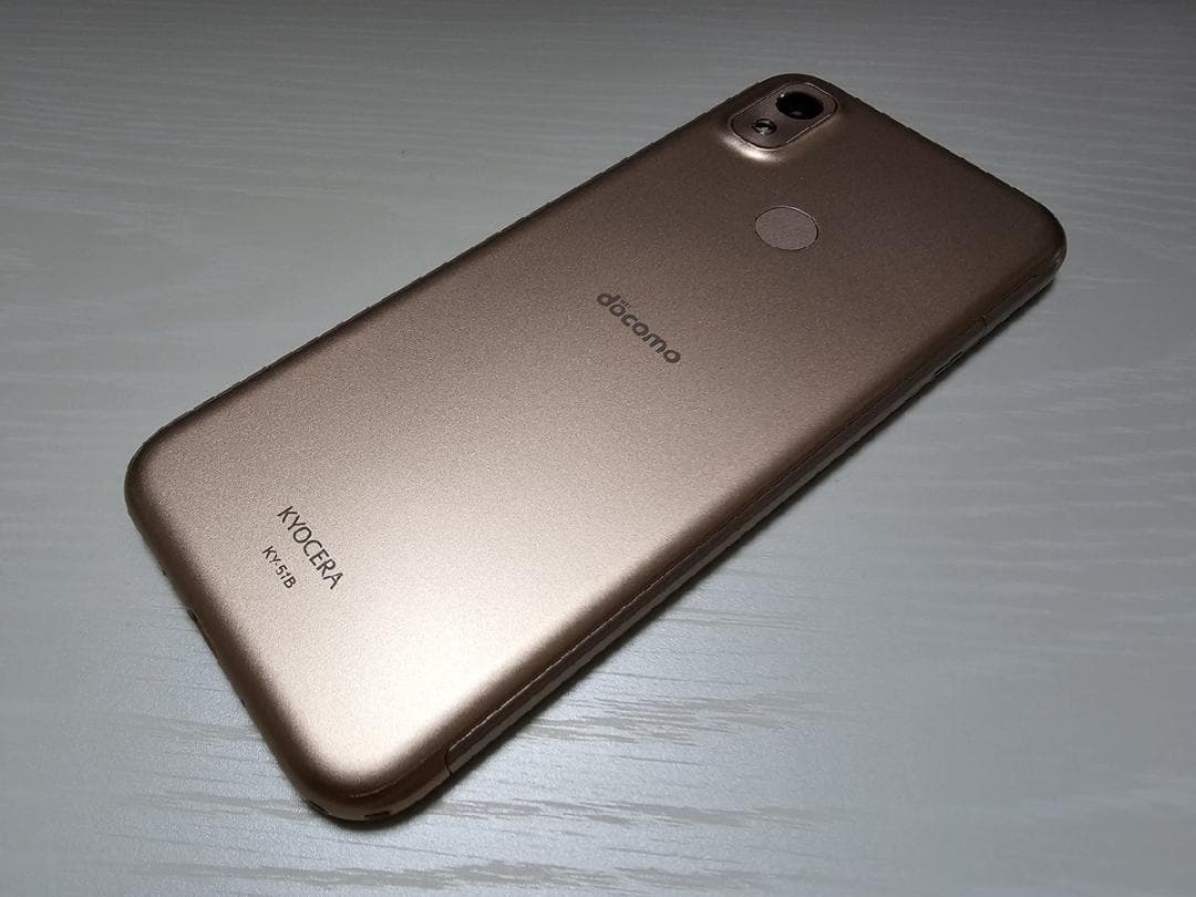 docomo KY-51B 京セラ あんしんスマホ ピンクゴールド