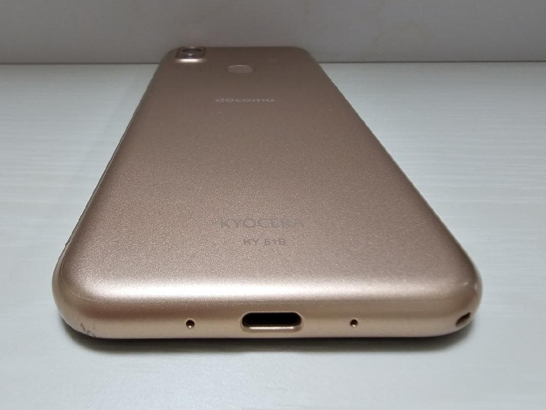 docomo KY-51B 京セラ あんしんスマホ ピンクゴールド