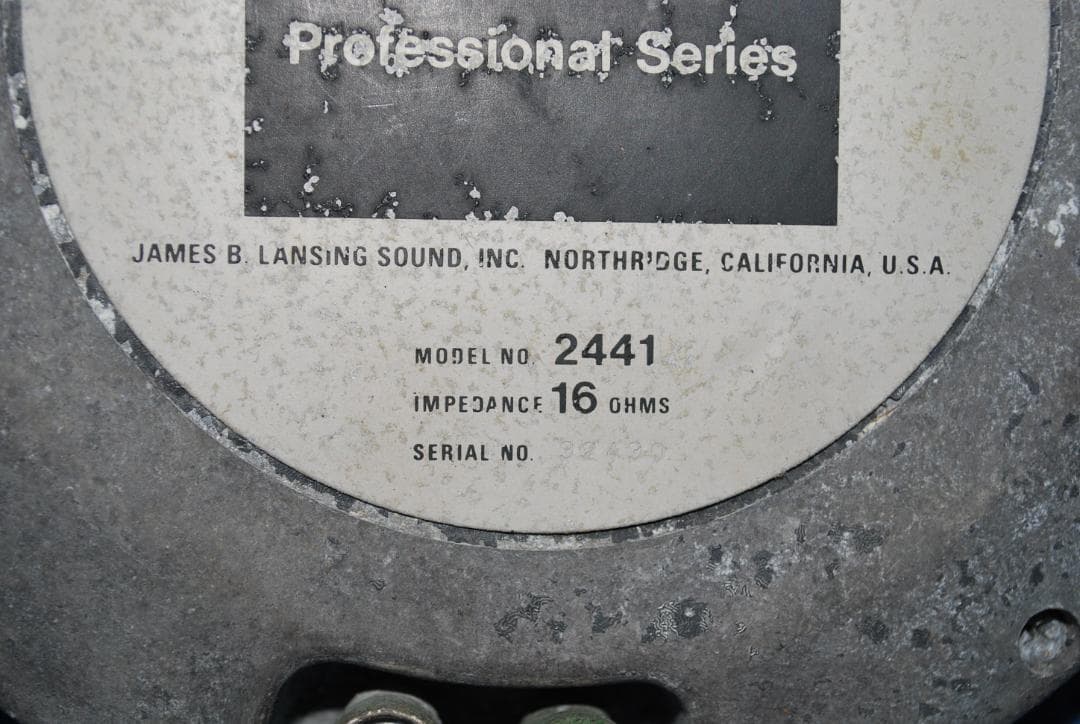 JBL中音用ドライバー2441中古ジャンク品の出品です。