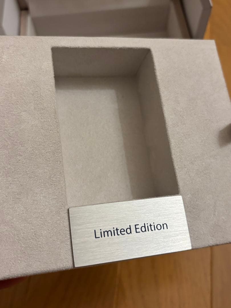 Ulysse Nardin ユリス・ナルダン　時計付属品　箱　冊子　カードケース