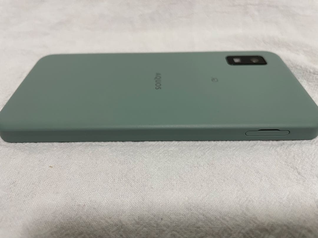 AQUOS スマートフォン 本体 ミントグリーン　A104SH