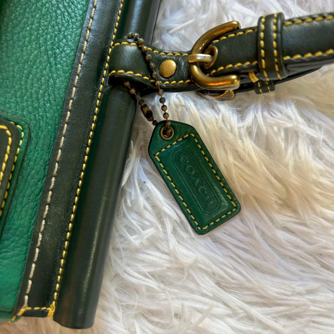 バッグ COACH soho Leather Turn Lock Boston Bag