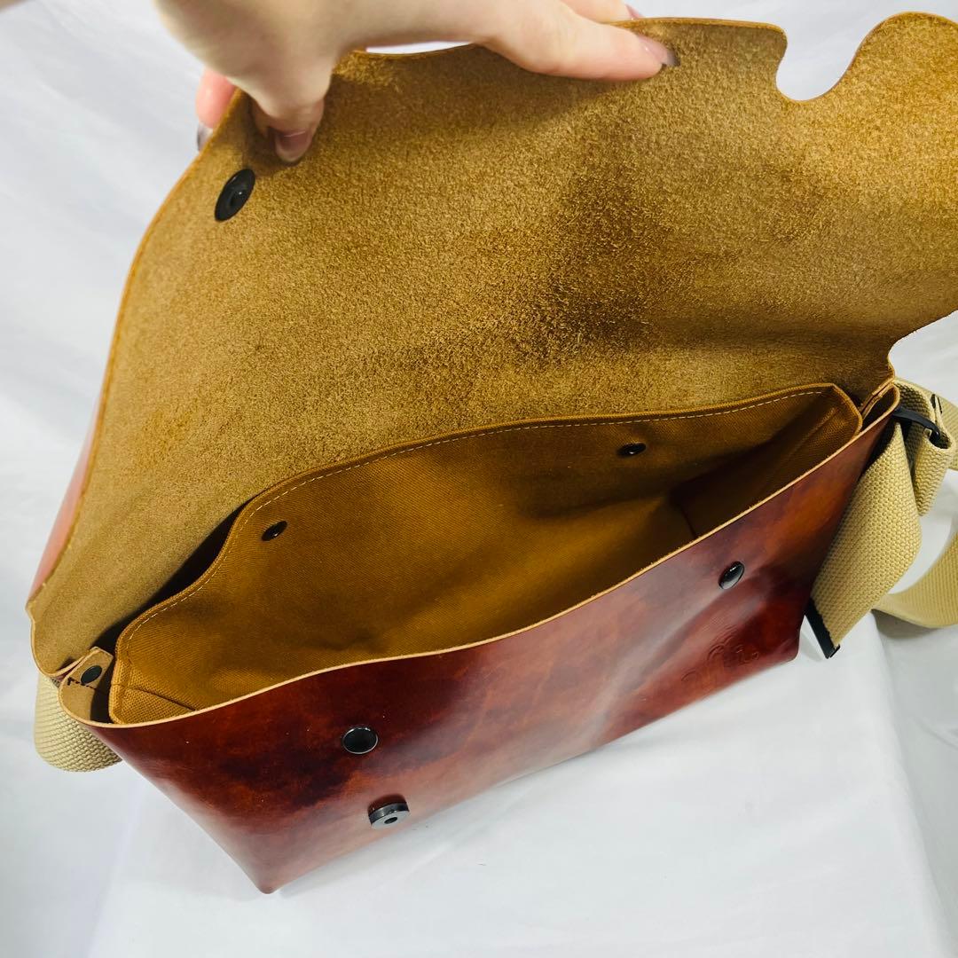 Uni&co. ユニアンドコー　ブラウンレザー メッセンジャーバッグ